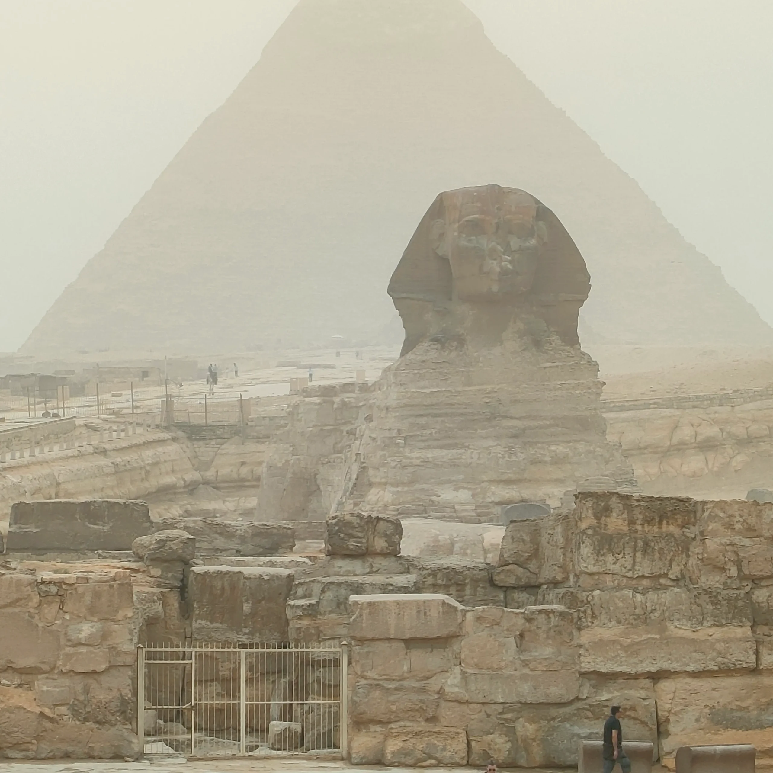 Giza Pyramids and GEM with private Egyptologist guide at the Great Sphinx and pyramids in Cairo