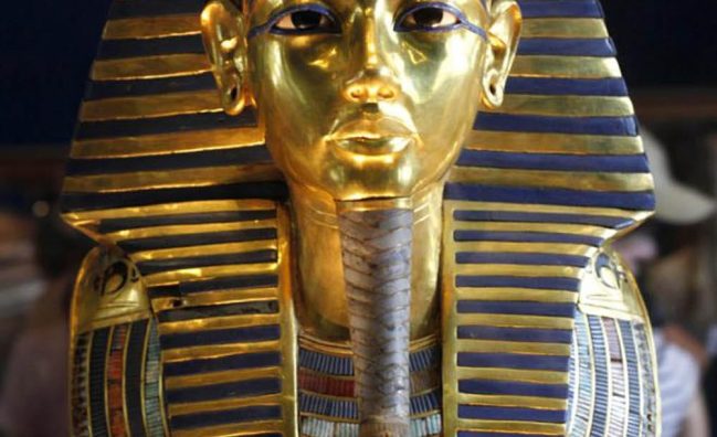 Grand Egyptian Museum and Pyramids Tour Tutankhamun mask Cairo