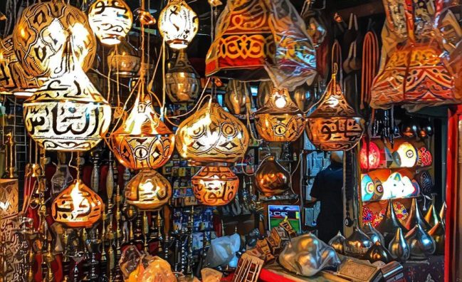 Al-Muizz Street walking tour: Private guided exploration of Islamic architecture