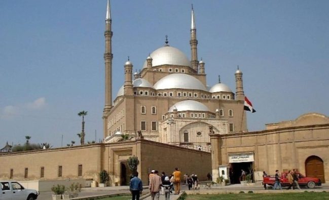 Cairo: Pyramids, Sphinx, Citadel and old Cario Private tour